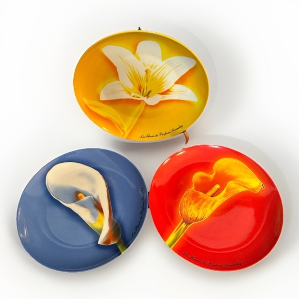 Givenchy Plates Les Fleurs de Parfums Set 3 Floral Blue Red‎ Yellow Ceramic 6"